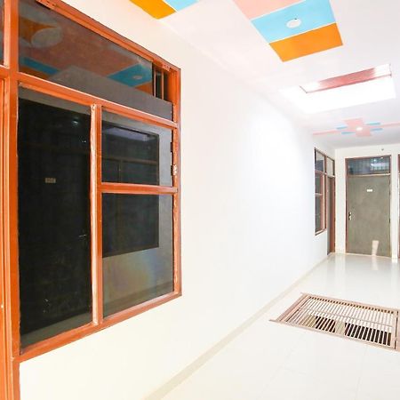 Oyo Flagship 62980 Shiva Residency Hotel Garhi Harsaru Buitenkant foto